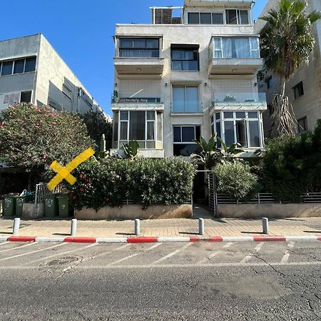 תל אביב Glorious Renovated Apartment On Top Of The Beach מראה חיצוני תמונה