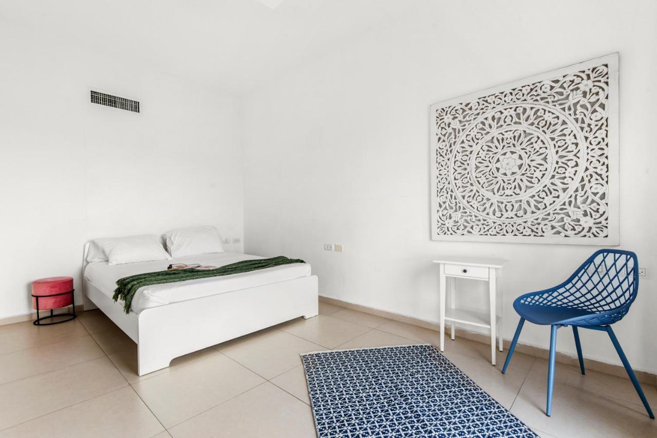 תל אביב Glorious Renovated Apartment On Top Of The Beach מראה חיצוני תמונה